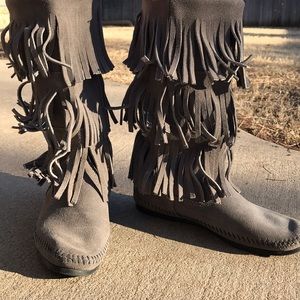 Minnetonka 3-Layer Fringe Boots